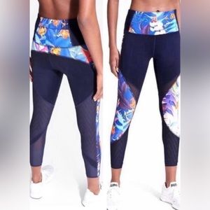 Athleta Tropical Precision High-rise, Floral legging-size extra small